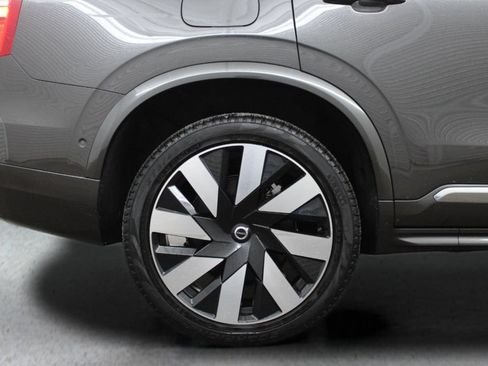 Used 2023 Volvo XC90 T8 Ultimate w/ Protection Package Premier AWD/4WD image 12