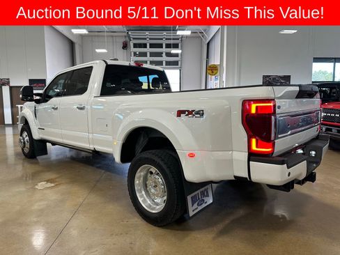 Used 2022 Ford F450 Limited w/ FX4 Off-Road Package AWD/4WD image 5