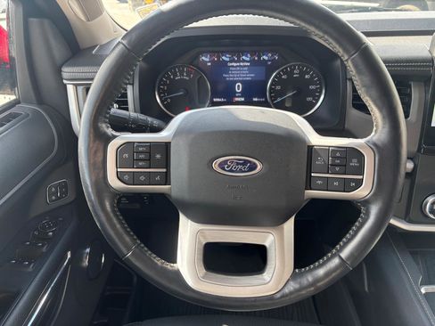 Used 2022 Ford Expedition Max XLT image 10