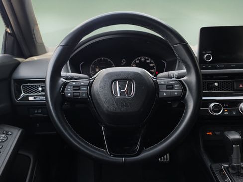 Used 2025 Honda Civic Sport image 9