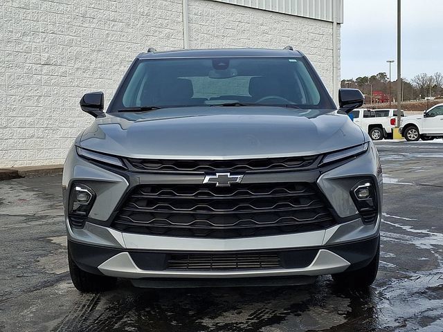 Used 2024 Chevrolet Blazer LT w/ Convenience Package FWD image 2