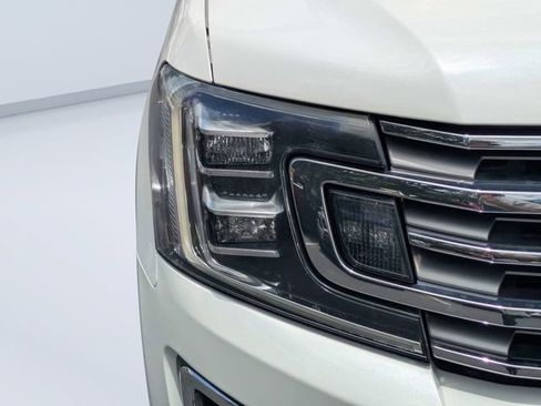 Used 2021 Ford Expedition Max Limited RWD image 9
