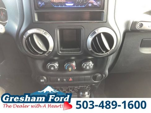 Used 2017 Jeep Wrangler Unlimited Sport w/ Max Tow Package AWD/4WD image 30