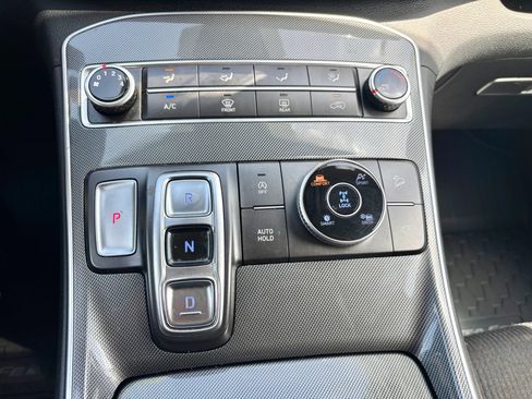 Used 2023 Hyundai Santa Fe SE AWD/4WD image 17
