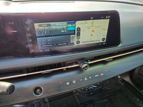 Used 2024 Nissan Ariya AWD image 25