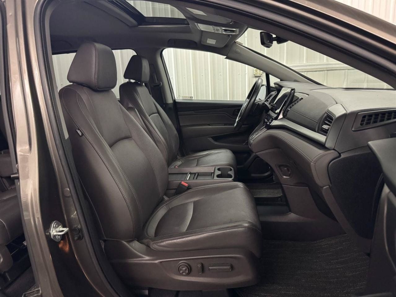 Used 2022 Honda Odyssey EX-L image 12