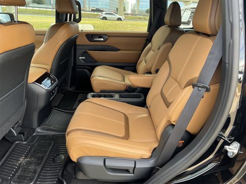 New 2026 Nissan Armada SL image 17