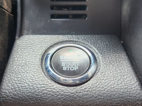 Used 2021 Ford F250 Platinum w/ FX4 Off-Road Package AWD/4WD image 20