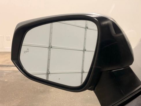 Used 2025 Toyota RAV4 XLE AWD/4WD image 12