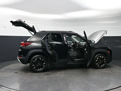 Used 2021 Chevrolet TrailBlazer LT w/ Convenience Package FWD image 33