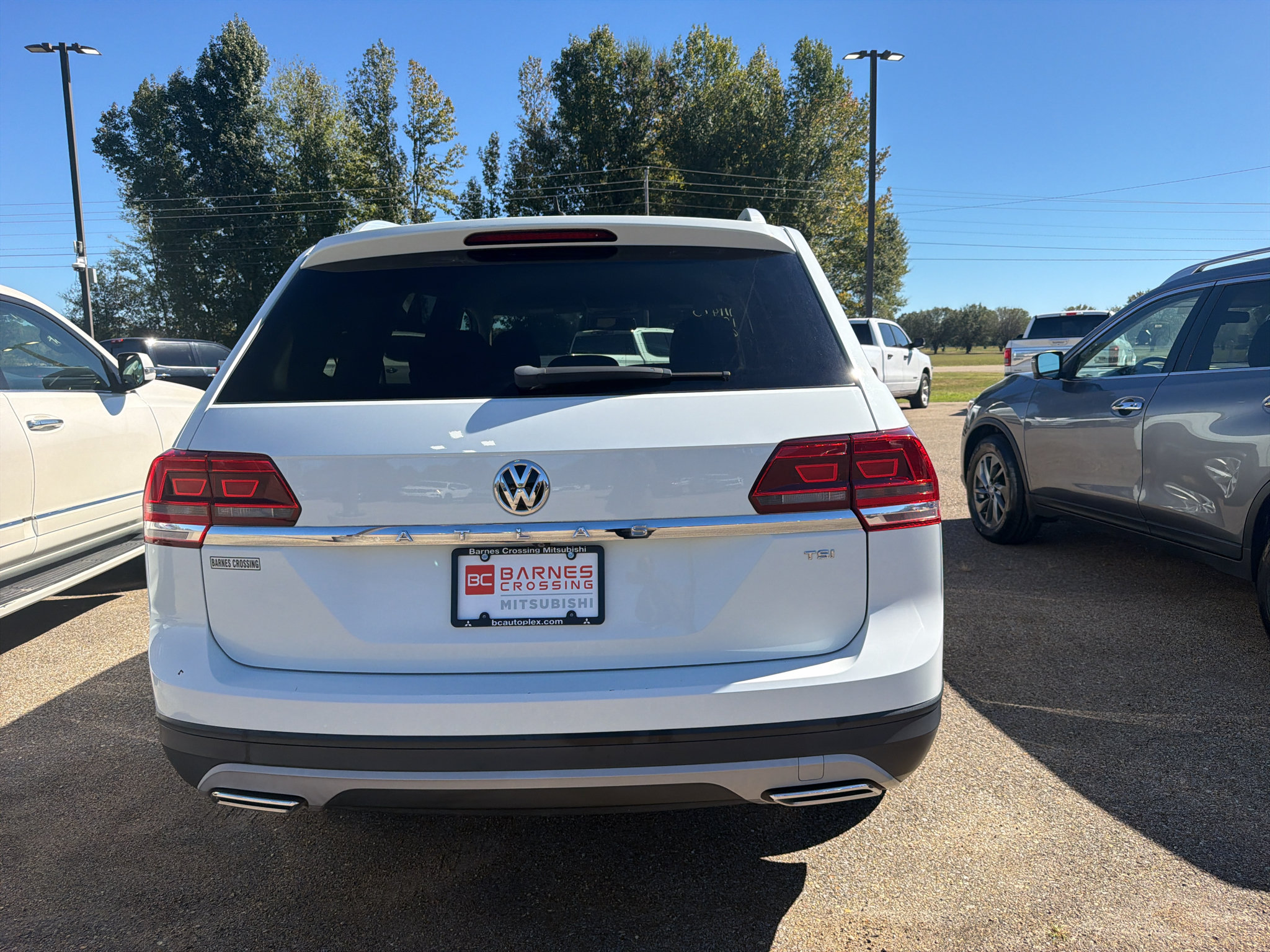 Used 2018 Volkswagen Atlas S FWD image 5
