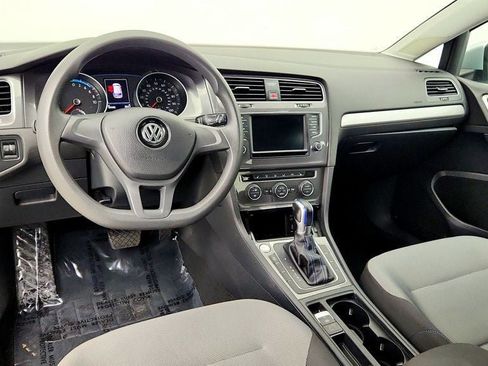Used 2016 Volkswagen e-Golf SE FWD image 12