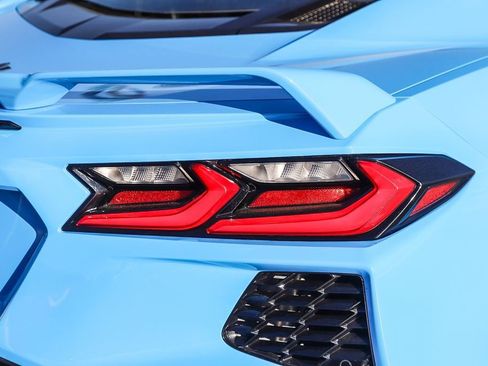 Used 2024 Chevrolet Corvette Stingray Coupe w/ Z51 Performance Package image 13