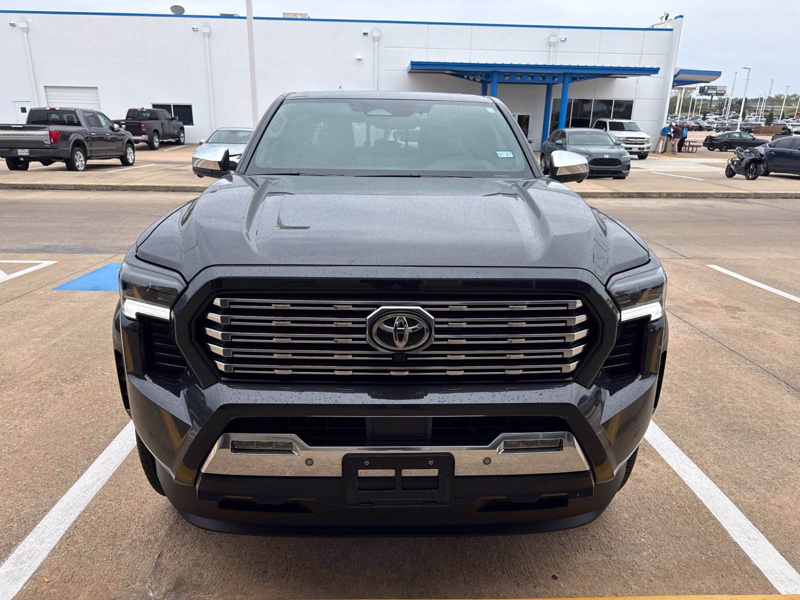 Used 2025 Toyota Tacoma Limited AWD/4WD 360° Tour
