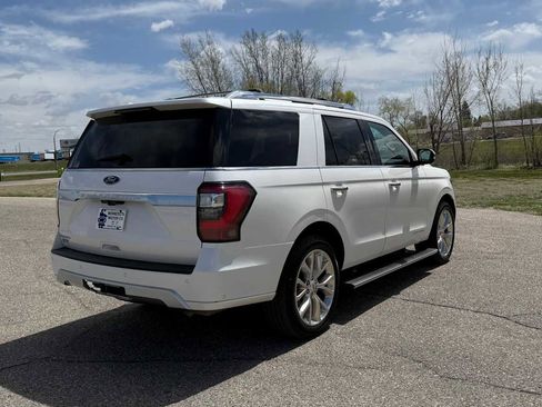 Used 2019 Ford Expedition Platinum AWD/4WD image 4