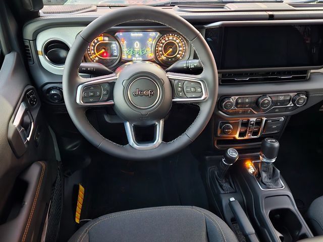 New 2026 Jeep Wrangler Unlimited Sahara AWD/4WD image 6