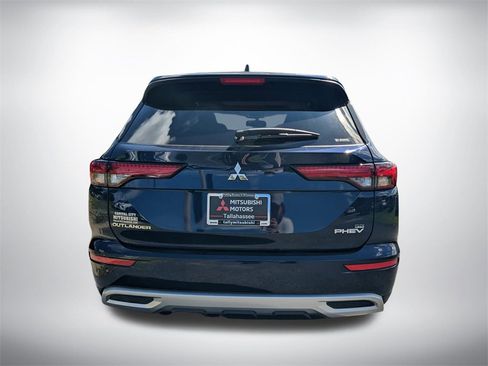 New 2025 Mitsubishi Outlander SE image 5