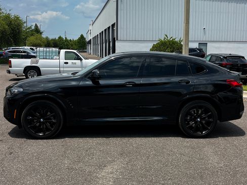 Used 2024 BMW X4 xDrive30i w/ M Sport Package AWD/4WD image 3