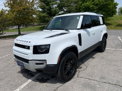 Used 2025 Land Rover Defender 110 S AWD/4WD image 5
