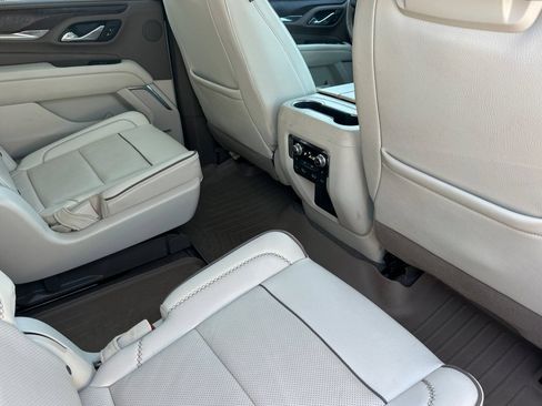 Used 2024 GMC Yukon Denali AWD/4WD image 19