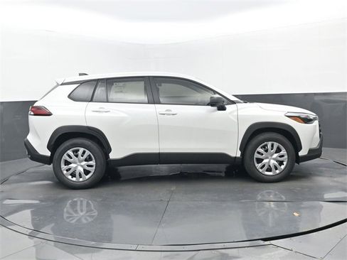 New 2026 Toyota Corolla Cross L image 2