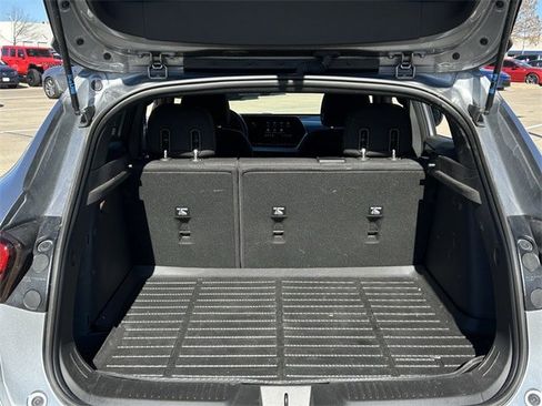 Used 2025 Chevrolet Trax RS image 33