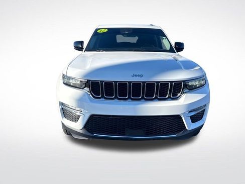 Used 2022 Jeep Grand Cherokee Limited image 8