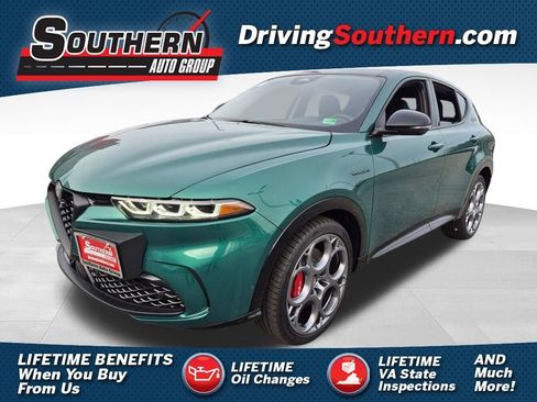 New 2025 Alfa Romeo Tonale w/ Premium Package image 1