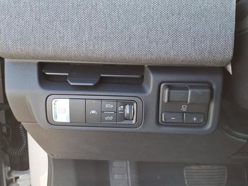 New 2026 GMC Sierra EV Elevation image 16