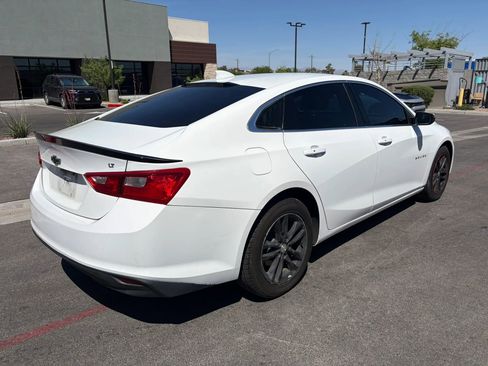 Used 2018 Chevrolet Malibu LT FWD image 5