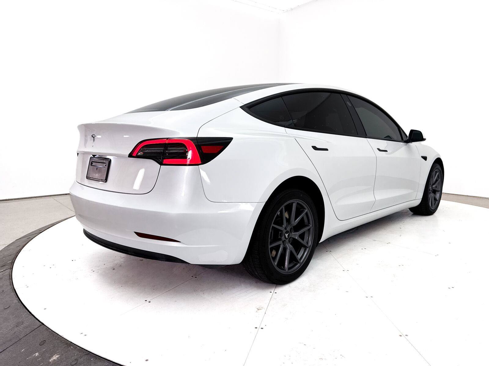Used 2023 Tesla Model 3 Standard Range RWD image 17