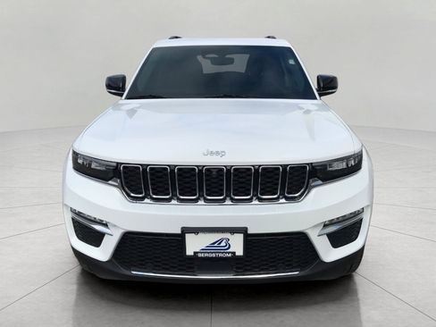 Used 2023 Jeep Grand Cherokee Limited w/ Luxury Tech Group II AWD/4WD image 12