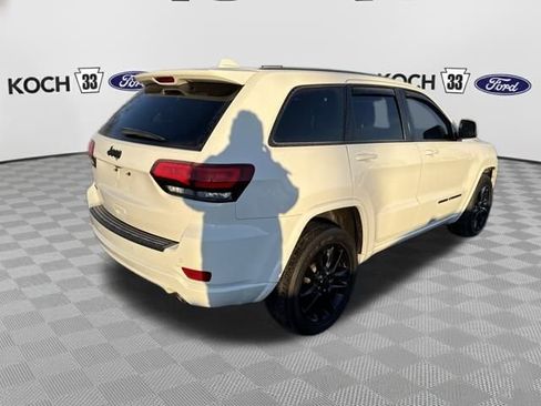 Used 2021 Jeep Grand Cherokee Laredo X image 7