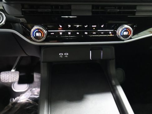 New 2025 Honda Prologue EX image 23