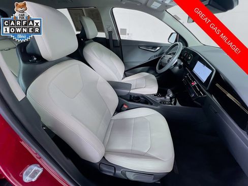 Certified 2023 Kia Niro EX Touring FWD image 30