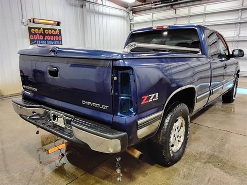 Used 2001 Chevrolet Silverado 1500 LS w/ Off-Road Chassis Pkg AWD/4WD image 3
