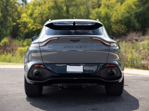 Used 2022 Aston Martin DBX AWD/4WD image 5