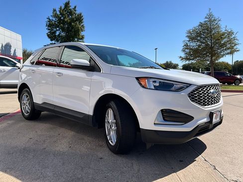 Used 2024 Ford Edge SEL image 5