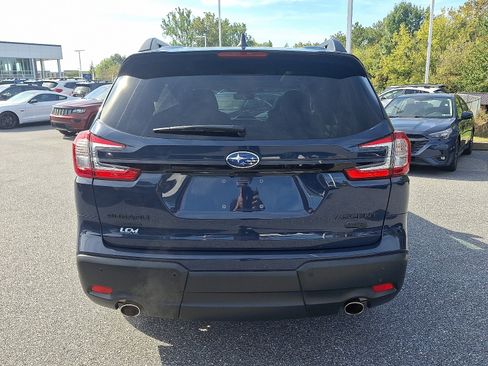 Used 2025 Subaru Ascent Bronze Edition image 5