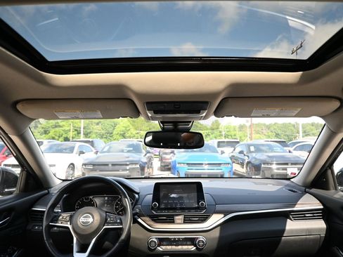 Used 2021 Nissan Altima 2.5 Platinum AWD/4WD image 35