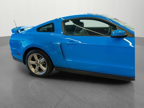 Used 2011 Ford Mustang GT w/ GT Accessory Pkg image 7