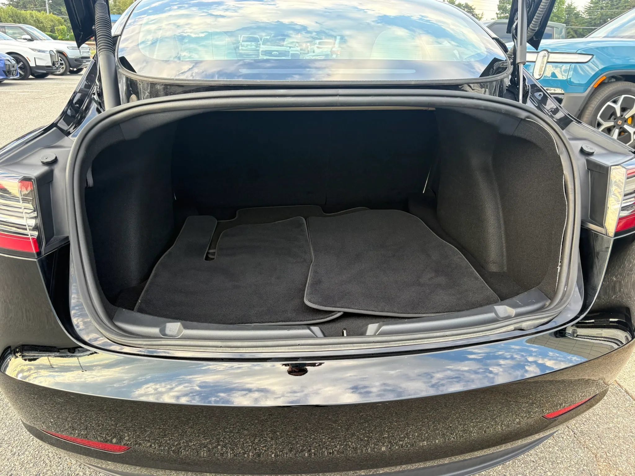 Used 2023 Tesla Model 3 Long Range AWD/4WD image 34