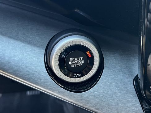 Used 2023 Jeep Wagoneer Series II image 19