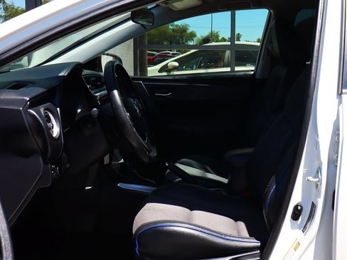 Used 2019 Toyota Corolla SE w/ Protection Package FWD image 37