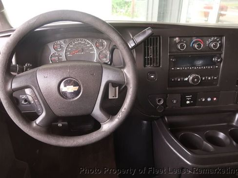 Used 2018 Chevrolet Express 3500 LT w/ LT Preferred Equipment Group RWD image 21