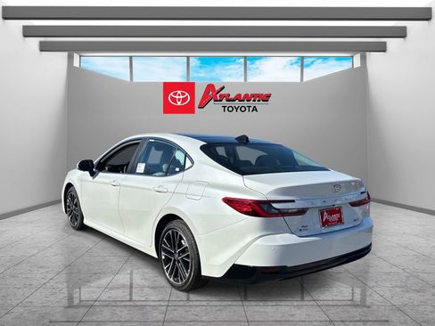 New 2026 Toyota Camry XLE image 7