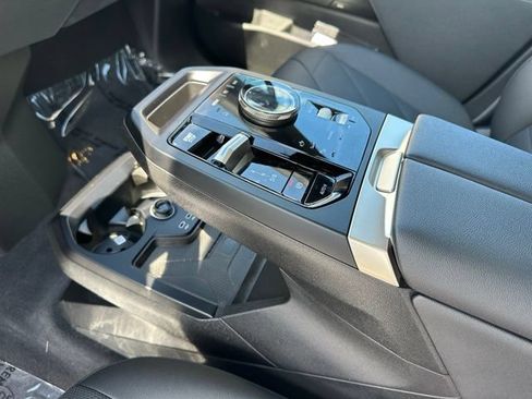 Used 2023 BMW iX xDrive50 w/ Convenience Package AWD/4WD image 36