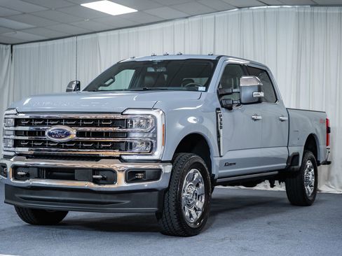 Used 2024 Ford F350 King Ranch w/ Chrome Package image 3