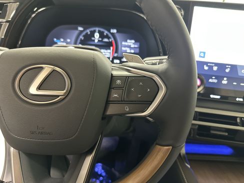 Used 2026 Lexus RX 350 AWD w/ Convenience Package image 20