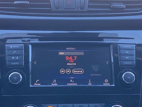 Used 2020 Nissan Rogue Sport S image 21